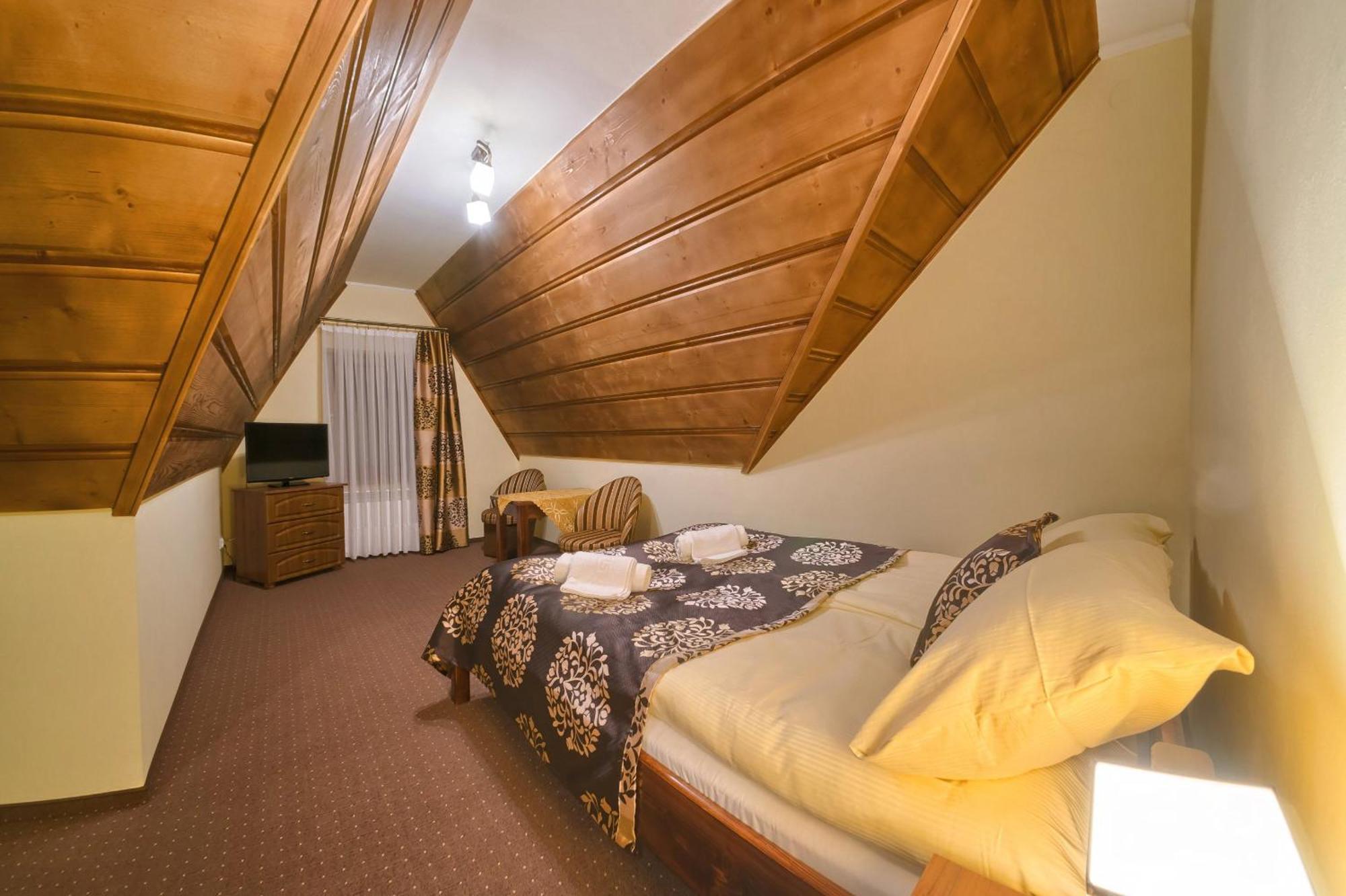 Markowy Dworek Bialka Tatrzanska Room photo
